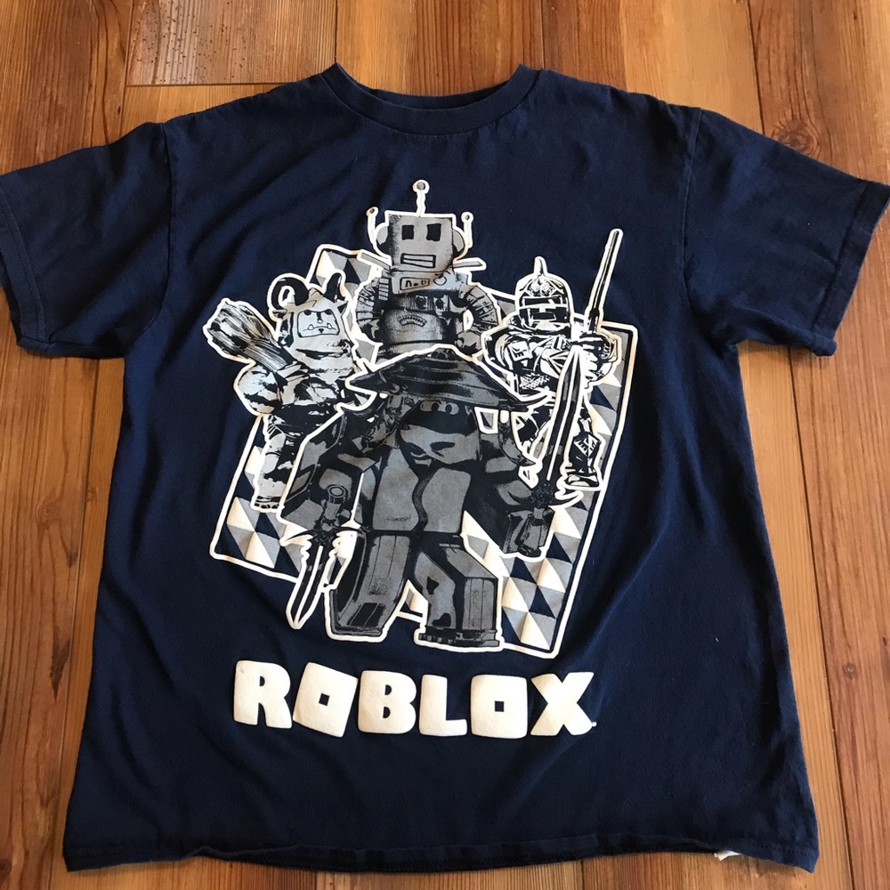 Boys Old Navy Roblox T-shirt size 8 Medium